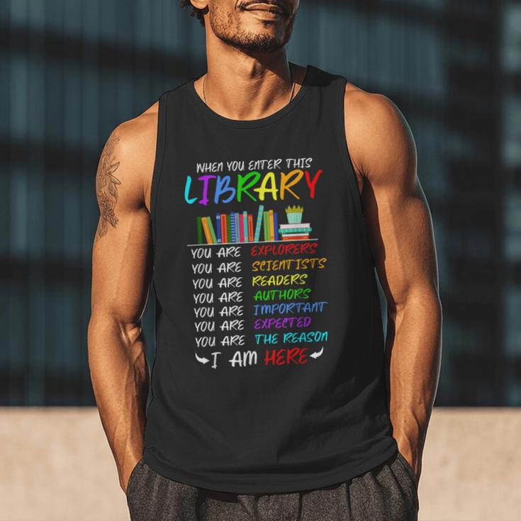 Retro Librarian Book Reader Library Book Reading Men Tank Top