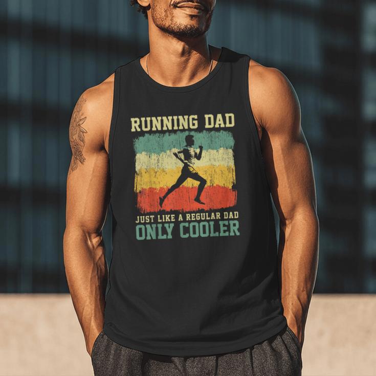 Retro Running Dad Runner Marathon Athlete Humor Outfit Men Tank Top
