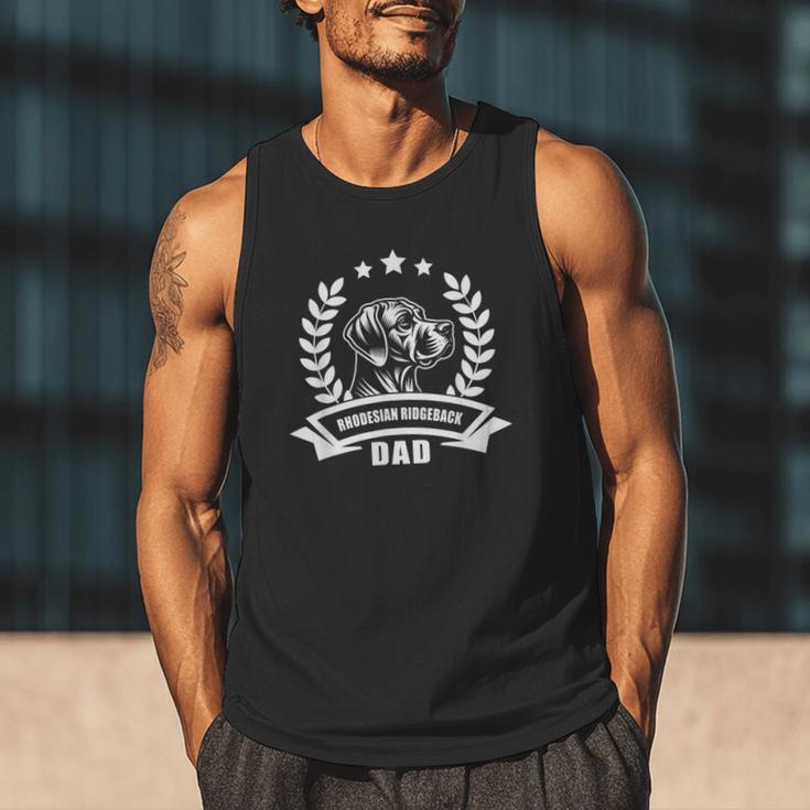 Rhodesian Ridgeback Dad With Banner And Ear Wreath Men Tank Top