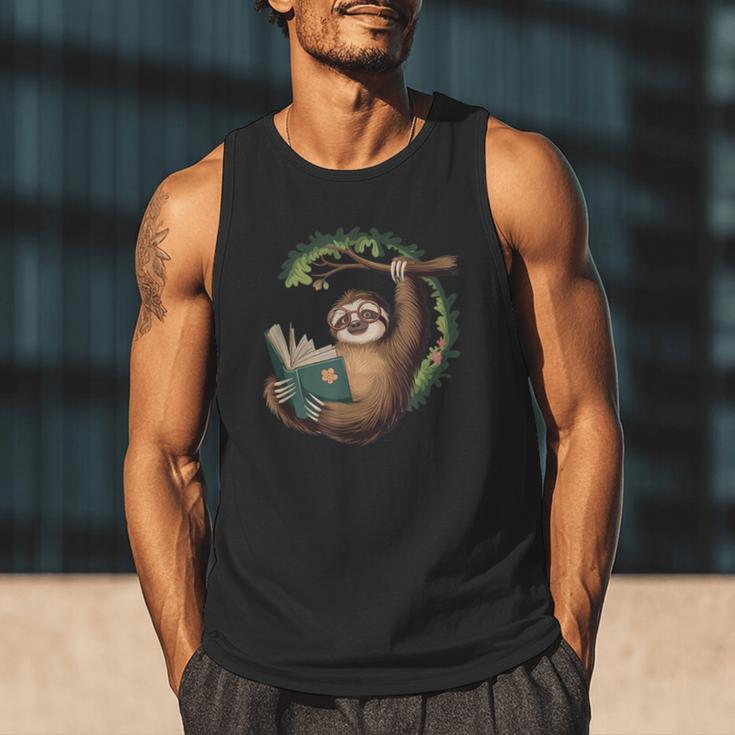Sloth Reading a Book Lazy Sloth Bookworm Men Tank Top