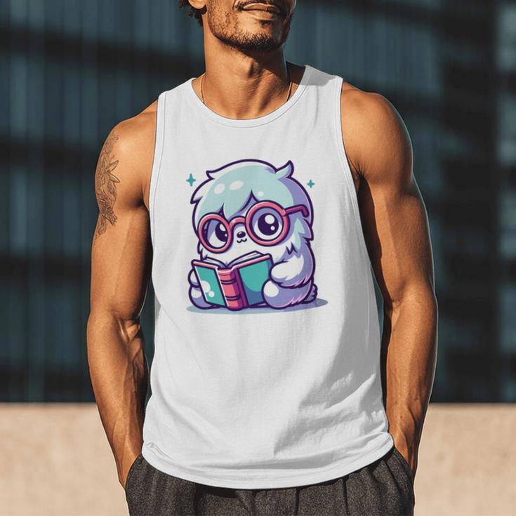 Adorable Book Lover Yeti With Reading Glasses Cute Men Tank Top