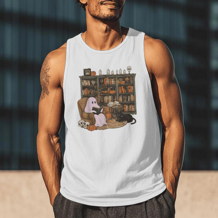 Ghost Reading Book Cat Lover Halloween Reading Enthusiast Men Tank Top