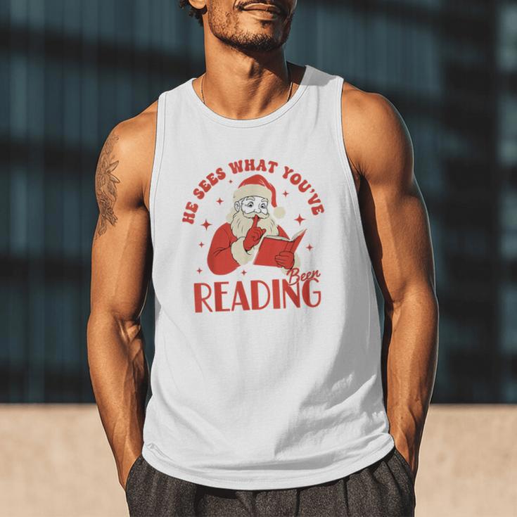 He Sees What You'Ve Been Reading Santa Book Men Tank Top