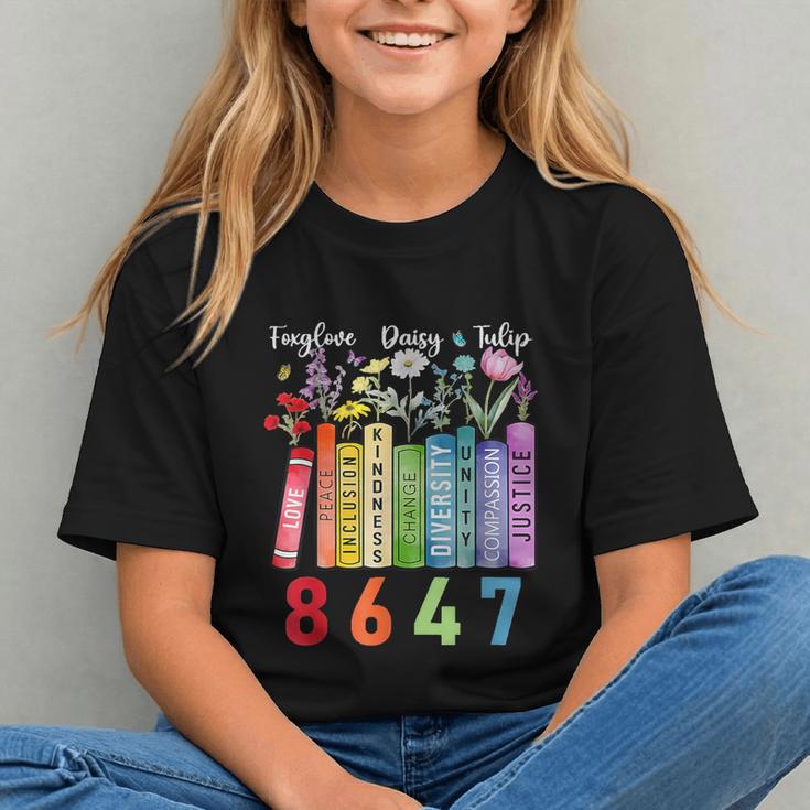 Floral Foxglove Daisy Tulip 8647 Books Lover Blooming Flower Graphic Youth Floral Foxglove Daisy Tulip 8647 Books Lover Blooming Flower Graphic Youth