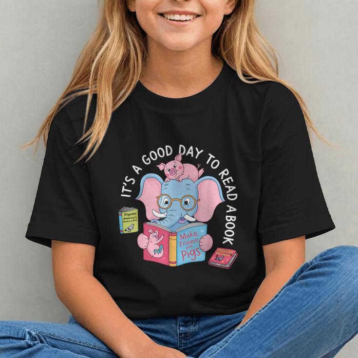 Its A Good Day To Read A Book Cute Elephant And Pig Edition Graphic Youth