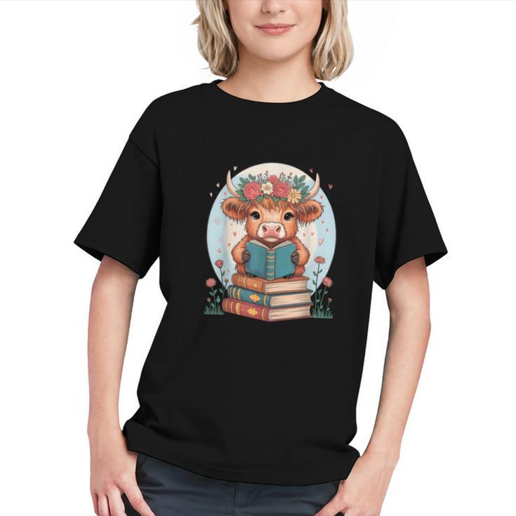Cute Baby Highland Cow Reading Book Bookworm For Men Women Graphic Youth