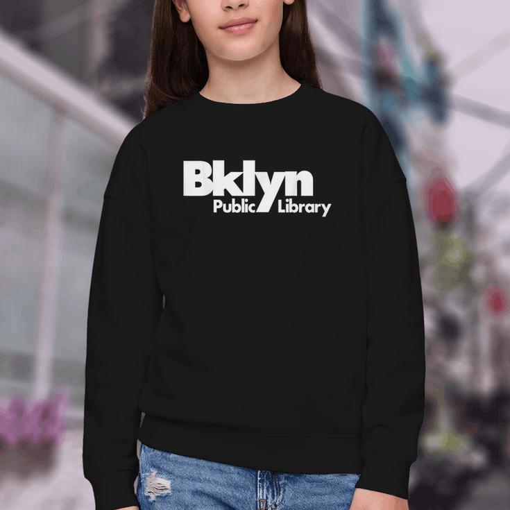 Brooklyn Public Library NY New York Neighborhood Book Lover Youth Crewneck Sweatshirt Brooklyn Public Library NY New York Neighborhood Book Lover Youth Crewneck Sweatshirt
