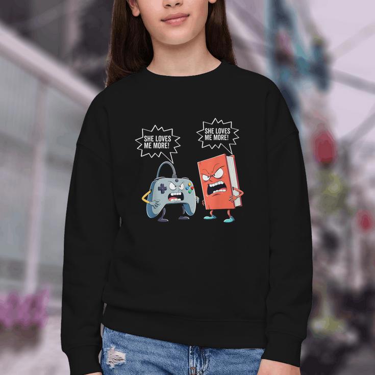 Gamer Book Lover Girl Women Bookworm Video Gaming Daughter Youth Crewneck Sweatshirt