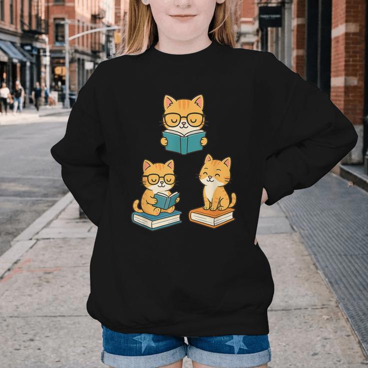 Cats Reading Book Lover Reading Bookworm Reader Youth Crewneck Sweatshirt