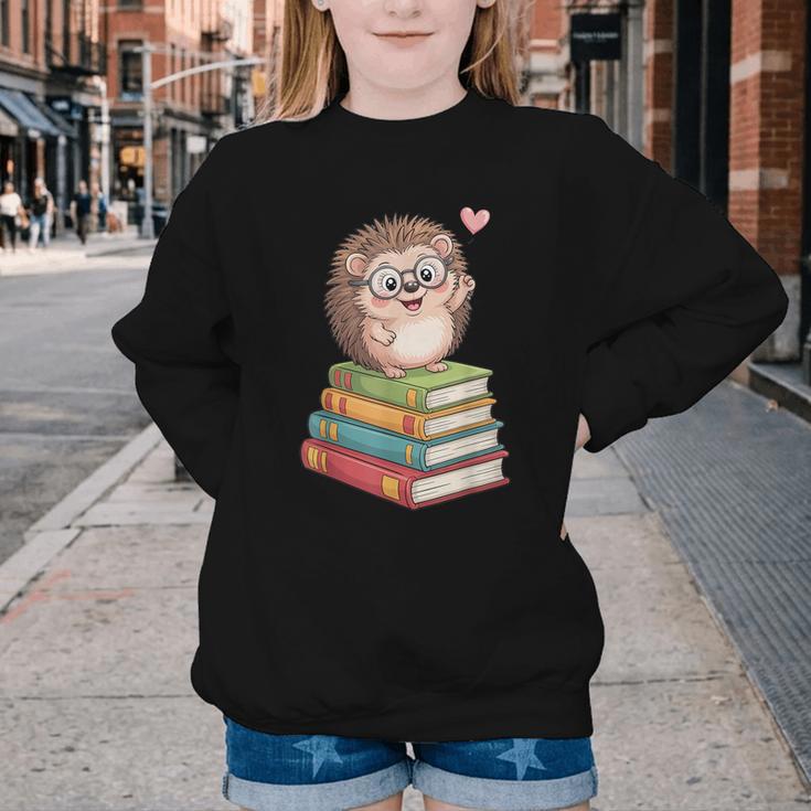 Cute Hedgehog Reading Books Animal Lover Reader Bookworm Youth Crewneck Sweatshirt