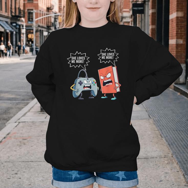 Gamer Book Lover Girl Women Bookworm Video Gaming Daughter Youth Crewneck Sweatshirt