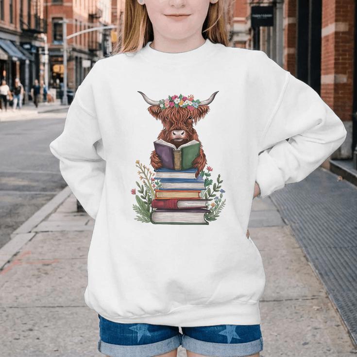 Cute Highland Cow With Book Floral Bookworm Librarian Book Youth Crewneck Sweatshirt