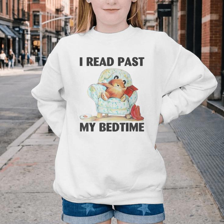 Vintage I Read Past My Bedtime Cute Sleeping Bear Book Lover Youth Crewneck Sweatshirt