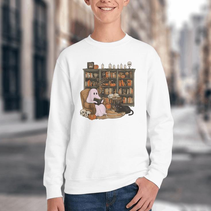 Ghost Reading Book Cat Lover Halloween Reading Enthusiast Youth Crewneck Sweatshirt