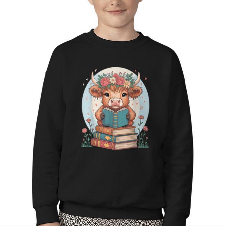 Cute Baby Highland Cow Reading Book Bookworm For Men Women Youth Crewneck Sweatshirt