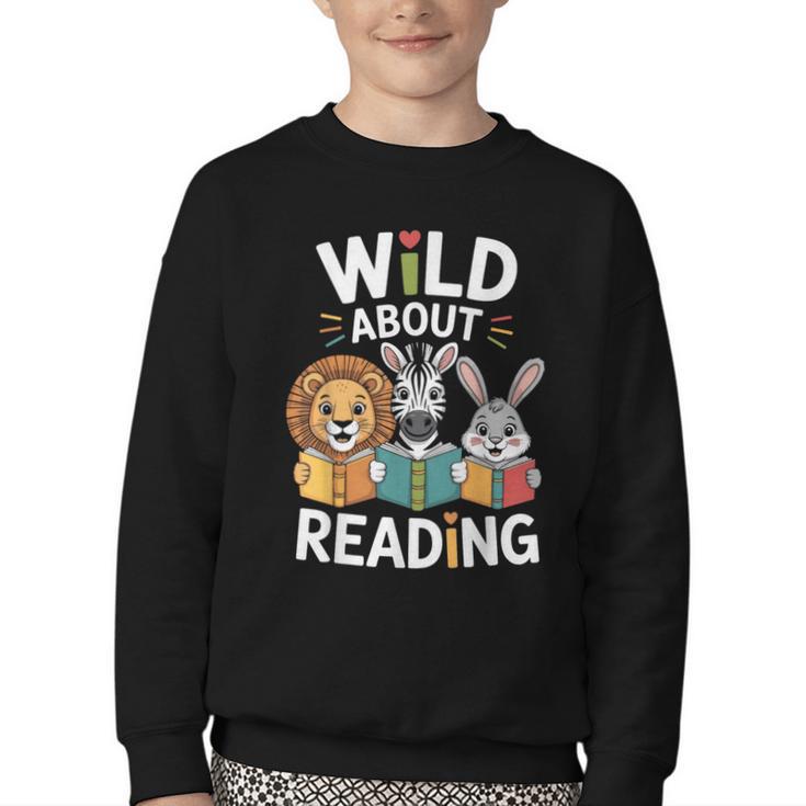 Cute Wildlife Zoo Animals For Book Reader Bookworms Youth Crewneck Sweatshirt