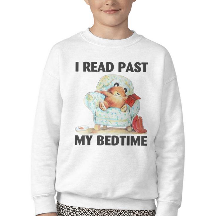 Vintage I Read Past My Bedtime Cute Sleeping Bear Book Lover Youth Crewneck Sweatshirt