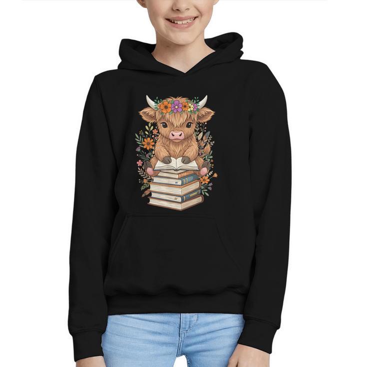 Cute Baby Highland Cow Reading Book Librarian Bookworm Graphic Youth Hoodie
