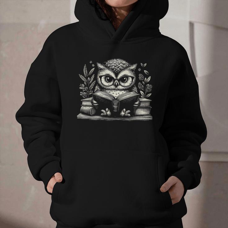 Cute Owl Reading Book Graphic Art Graphic Youth Hoodie