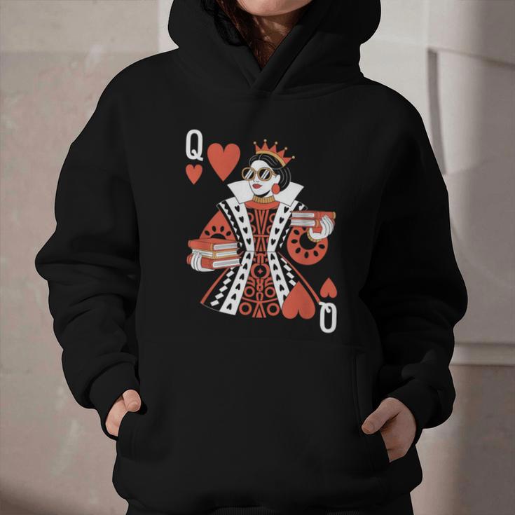 Modern Queen Of Hearts Book Lover Reading Novels Romantasy Graphic Youth Hoodie