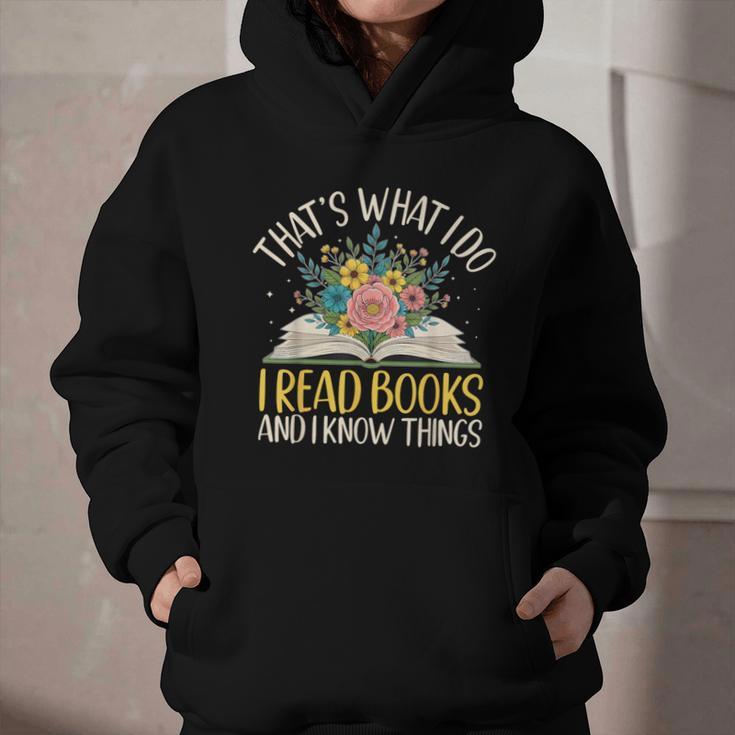 That's What I Do I Read Books And I Know Things Reading Graphic Youth Hoodie That's What I Do I Read Books And I Know Things Reading Graphic Youth Hoodie