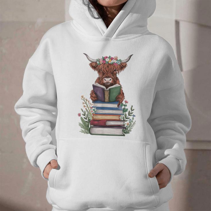 Cute Highland Cow With Book Floral Bookworm Librarian Book Graphic Youth Hoodie