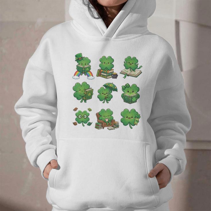 Cute Shamrock Reading St Patricks Day Teacher Book Lovers Graphic Youth Hoodie