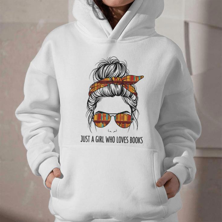 Just a Girl Who Loves Books Pajamas Shirt Reading Book Lover Graphic Youth Hoodie