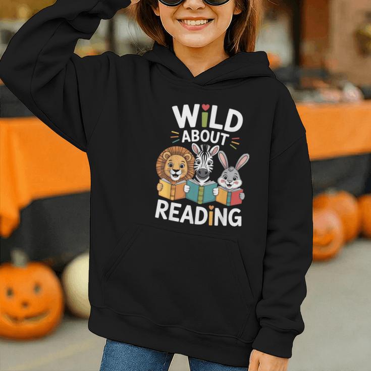 Cute Wildlife Zoo Animals For Book Reader Bookworms Graphic Youth Hoodie