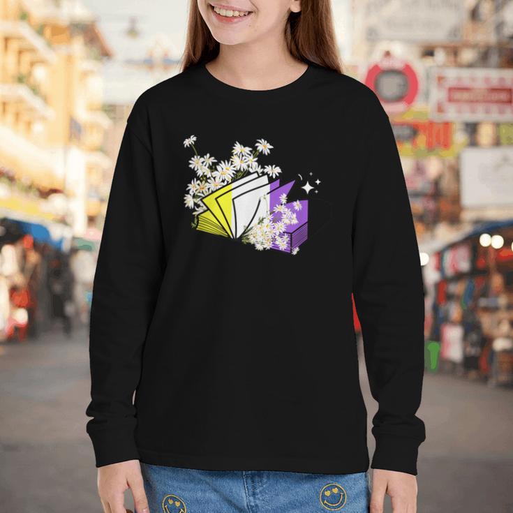 Non-Binary Book Lover Nonbinary Daisy LGBT Reading Pride Youth Long Sleeve Tee