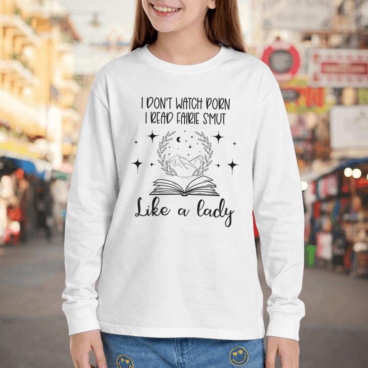 Smutty Book Lovers Romantasy Dark Fairy Tales Romance Reader I Dont Watch Porn Small Grey Youth Long Sleeve Tee