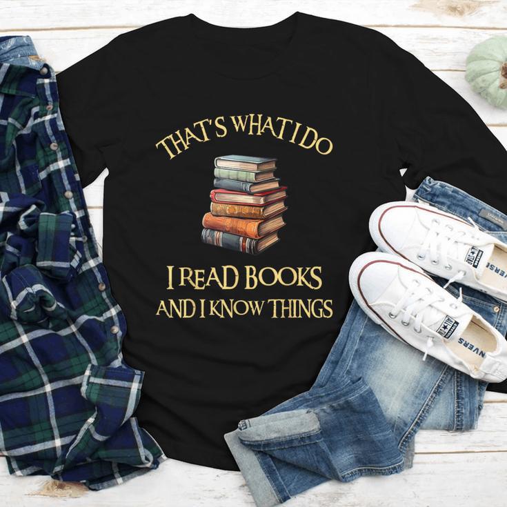 I Read Books And I Know Things l Book Reading Youth Long Sleeve Tee