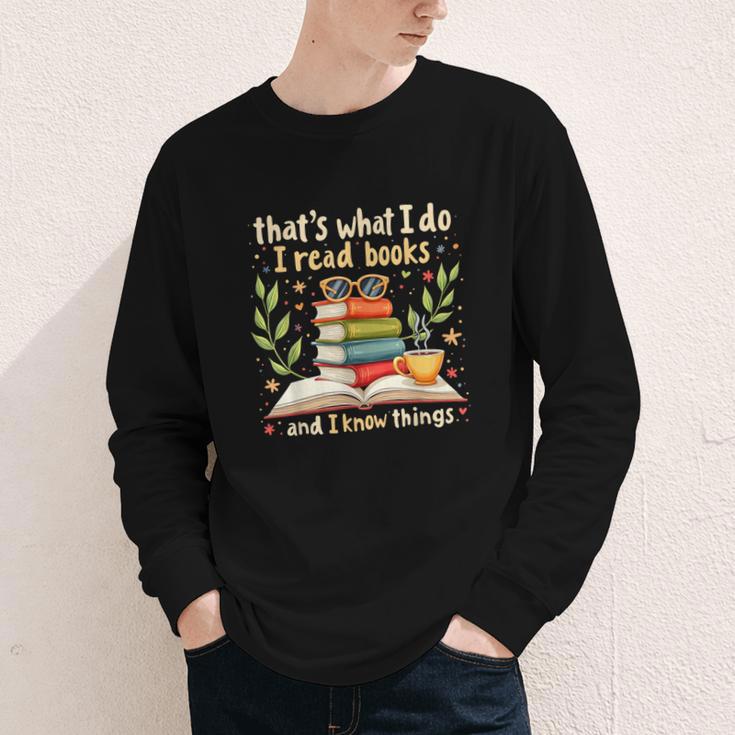 Reading That's What I Do I Read Books And I Know Things Youth Long Sleeve Tee