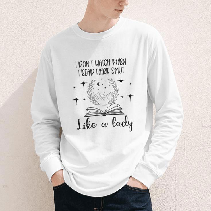 Smutty Book Lovers Romantasy Dark Fairy Tales Romance Reader I Dont Watch Porn Small Grey Youth Long Sleeve Tee