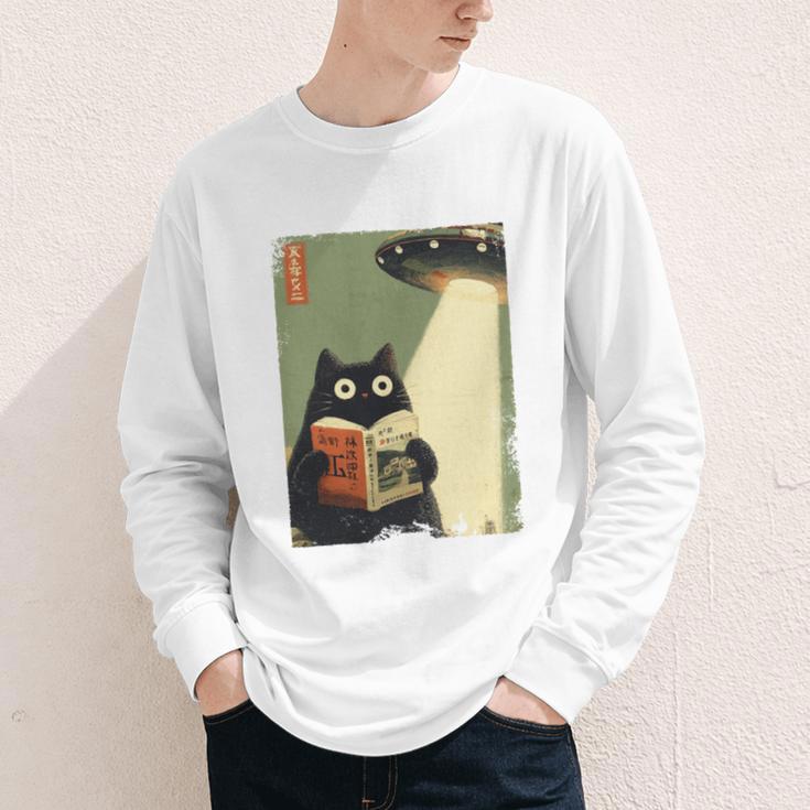 Vintage Japanese Cat Book Lovers UFO Alien Abduction Cat Dad Youth Long Sleeve Tee
