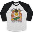 Senior Mom Class Of 2026 Daisy Flower Retro Graduation Baseball Raglan Shirt