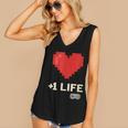 Retro Gamer 1 Life Pixel Heart – 8-Bit Gaming Nostalgia Women's V-Neck Tank Top