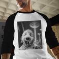 Goldendoodle Alien UFO Taking a Selfie Dog Mom Dad Men Baseball Raglan Shirt