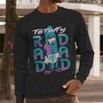 Disney Goofy Totally Rad Dad Father’s Day Surfing Distressed Men Long Sleeve T-Shirt