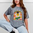 Senior Mom Class Of 2026 Daisy Flower Retro Graduation Mineral Wash Tshirts Mineral Gray