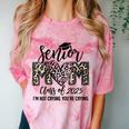 Senior Mom Class Of 2025 Senior Mama 2025 Leopard Graduation Comfort Color Blast T-Shirt Clay