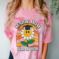 Senior Mom Class Of 2026 Daisy Flower Retro Graduation Comfort Color Blast T-Shirt Clay