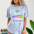 Proud Mom Of Kindergarten Graduate 2025 Graduation Mom Comfort Color Blast T-Shirt Ocean
