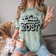 Class Of 2037 Senior Retro 2037 Grad Graduate Graduation Comfort Color Blast T-Shirt Fern