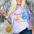 Last Day Of School Peace Out Grade 4 Graduation Kids Comfort Color Blast T-Shirt Amethyst