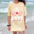Proud Mom Of a 2025 Graduate Senior Mom Family Graduation Comfort Color Blast T-Shirt Citrine