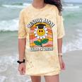 Senior Mom Class Of 2026 Daisy Flower Retro Graduation Comfort Color Blast T-Shirt Citrine