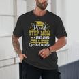 Proud Step Mom Of 2025 College Graduate Family 24 Graduation Unisex T-Shirt