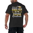 Proud Bonus Mom Of a Class Of 2026 Graduate Graduation 2026 Men's Back Print T-Shirt