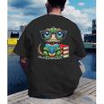 Book Lover Reading Iguana Men's Back Print T-Shirt Book Lover Reading Iguana Men's Back Print T-Shirt